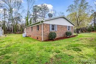 227 Thermal Dr, Forest City, NC 28043 - Photo 4