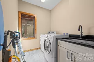 204 Great Sky Dr, Banner Elk, NC 28604 - Photo 36