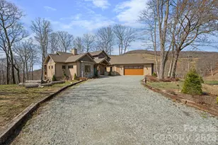 204 Great Sky Dr, Banner Elk, NC 28604 - Photo 2