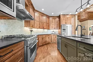 204 Great Sky Dr, Banner Elk, NC 28604 - Photo 10