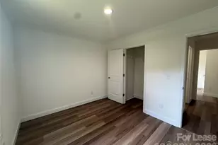 509 Bonner St, Hendersonville, NC 28739 - Photo 12