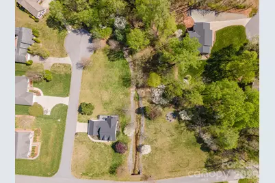 408 Mooreland Drive NE, Conover, NC 28613 - Photo 8