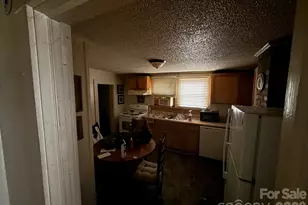 624 Blue St, Troy, NC 27371 - Photo 14