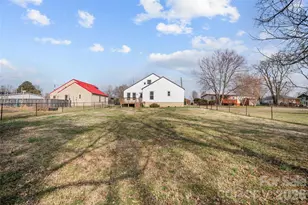 608 1/2 W Concord St, Morganton, NC 28655 - Photo 26