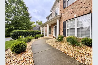 10031 Glenburn Lane, Charlotte, NC 28278 - Photo 2