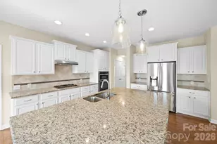 14915 Country Lake Dr, Pineville, NC 28134 - Photo 4