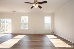 3220 Berry Creek Rd, Charlotte, NC 28214 - Photo 10