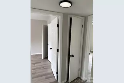 2607 Cedarhurst Drive, Charlotte, NC 28269 - Photo 10