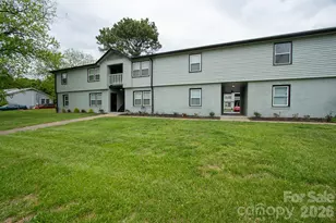 2607 Cedarhurst Dr, Charlotte, NC 28269 - Photo 2