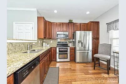 14242 Tamarack Drive, Charlotte, NC 28278 - Photo 10