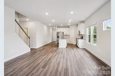 2067 Sunflower Circle, Newton, NC 28658 - Photo 4