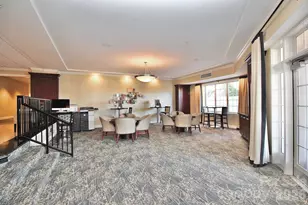 300 W 5th Street W, Charlotte, NC 28202 - Photo 48