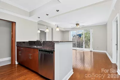 300 W 5th Street W #413, Charlotte, NC 28202 - Photo 4