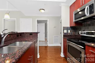 300 W 5th Street W, Charlotte, NC 28202 - Photo 12