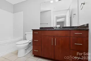 300 W 5th Street W, Charlotte, NC 28202 - Photo 32