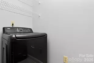 300 W 5th Street W, Charlotte, NC 28202 - Photo 20