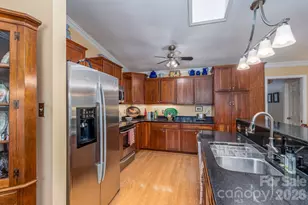 838 Bridgewood Dr, Rock Hill, SC 29732 - Photo 10