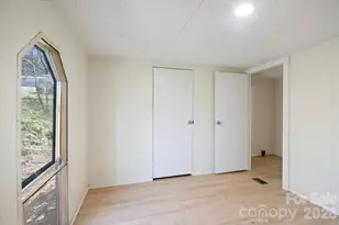 5580 Sugar Hill Rd, Marion, NC 28752 - Photo 10