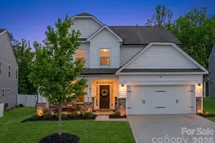 154 Cotton Fld Dr, Statesville, NC 28677 - Photo 1