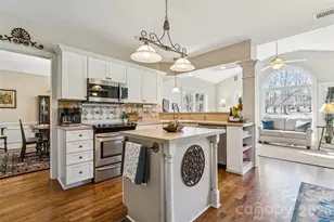 6624 Fairway Point Dr, Charlotte, NC 28269 - Photo 8