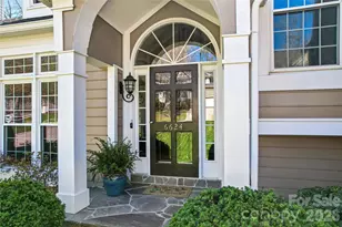 6624 Fairway Point Dr, Charlotte, NC 28269 - Photo 2