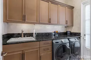 8524 Winged Bourne Rd, Charlotte, NC 28210 - Photo 30