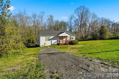 828 Cline Avenue SW, Valdese, NC 28690 - Photo 2