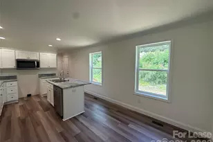 204 Oscelake Way, Hendersonville, NC 28739 - Photo 12