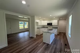 204 Oscelake Way, Hendersonville, NC 28739 - Photo 14