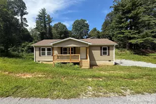 204 Oscelake Way, Hendersonville, NC 28739 - Photo 4