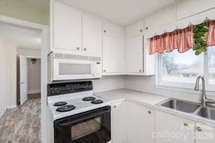 1606 Davis Park Rd, Gastonia, NC 28052 - Photo 12