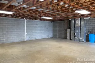 8966 Holdsclaw Rd, Terrell, NC 28682 - Photo 30