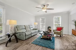 4405 Steepleton Way, Charlotte, NC 28215 - Photo 4