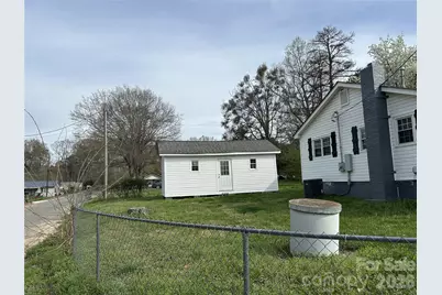 1716 Pope Avenue, Gastonia, NC 28052 - Photo 4