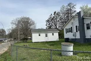 1716 Pope Ave, Gastonia, NC 28052 - Photo 4