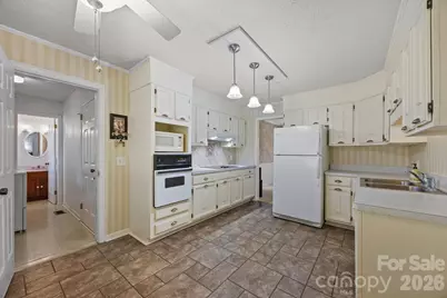 3124 Primrose Drive #10, Hendersonville, NC 28792 - Photo 12