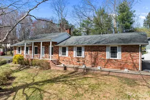 3124 Primrose Dr, Hendersonville, NC 28792 - Photo 1