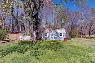 2992 Greenleaf Rd, Clover, SC 29710 - Photo 32