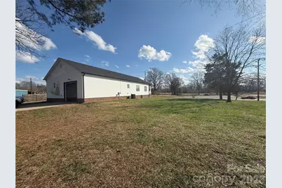 417 E Virginia Avenue, Bessemer City, NC 28016 - Photo 18