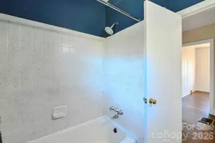 6918 Tuckaseegee Rd, Charlotte, NC 28214 - Photo 12