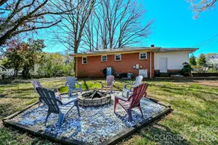 6918 Tuckaseegee Rd, Charlotte, NC 28214 - Photo 14