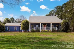 2107 Eakle Dr, Rock Hill, SC 29732 - Photo 2