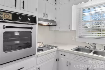 612 E Main Street, Boonville, NC 27011 - Photo 14