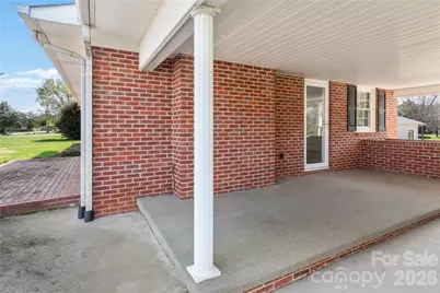 612 E Main Street, Boonville, NC 27011 - Photo 4