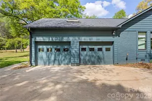 12811 Moores Chapel Rd, Charlotte, NC 28214 - Photo 32