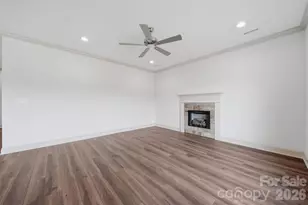 4957 Southview Dr, Hickory, NC 28602 - Photo 10