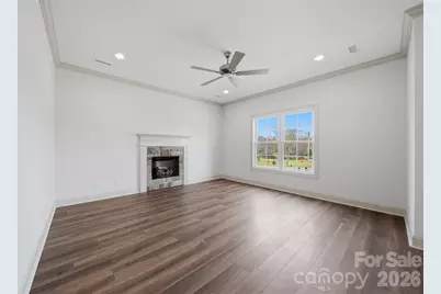 4957 Southview Drive, Hickory, NC 28602 - Photo 8