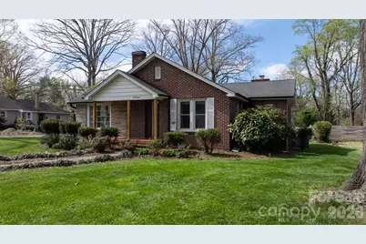 95 18th Avenue NW, Hickory, NC 28601 - Photo 40