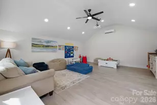 95 18th Ave NW, Hickory, NC 28601 - Photo 4