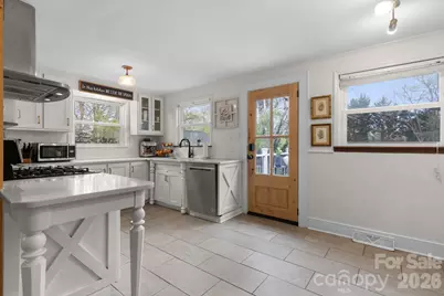 95 18th Avenue NW, Hickory, NC 28601 - Photo 24